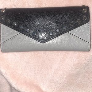 Michale Kors wallet
